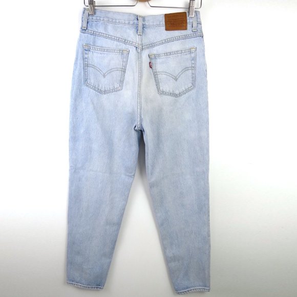 Levi's Light Wash Mom Jean Size 28 - Picture 7 of 14